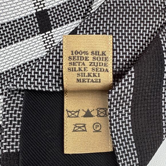BURBERRY Manston Exploded Check Silk Tie in Charcoal - Picture 7 of 10